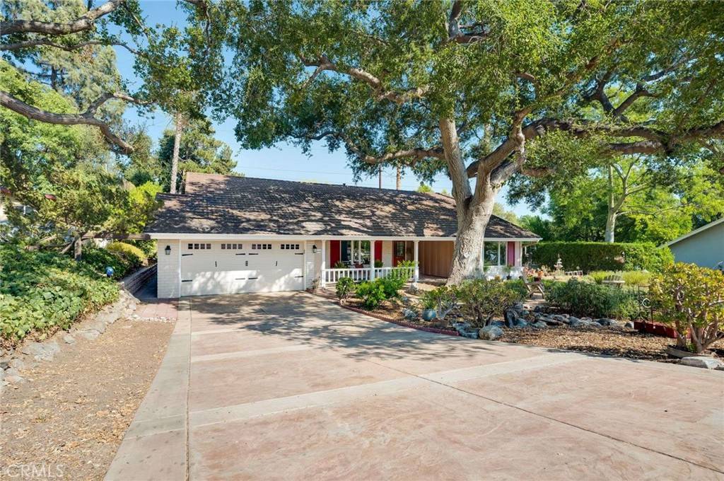 San Dimas, CA 91773,2040 Whitebluff DR