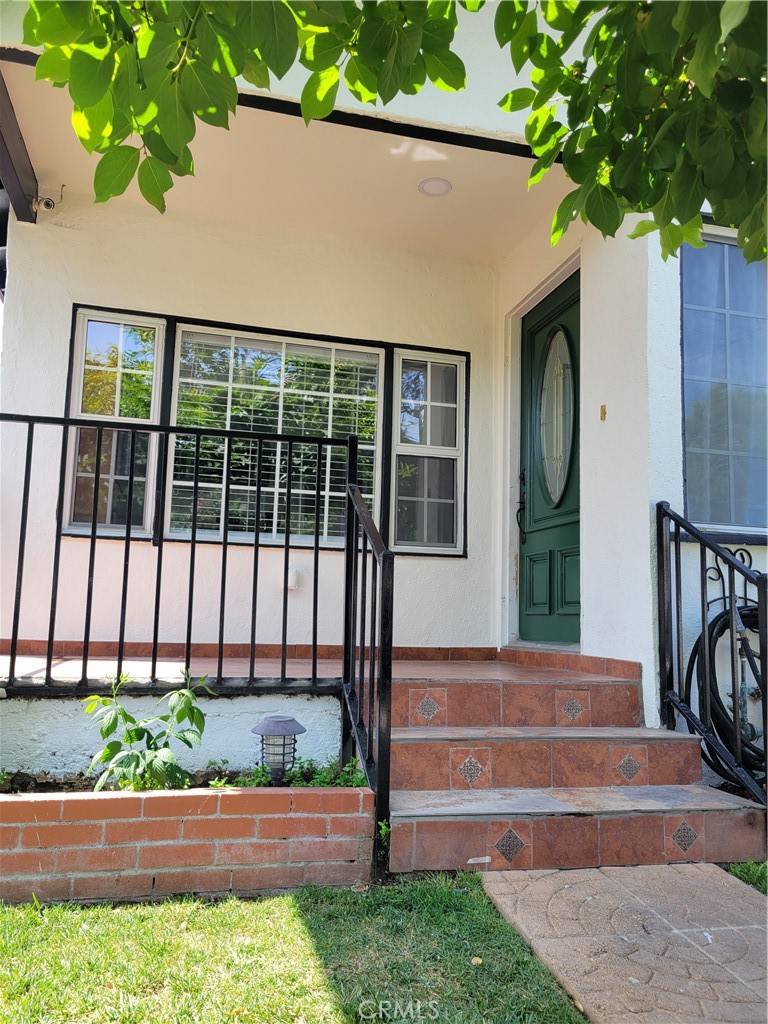 Los Angeles, CA 90065,2633 Pepper AVE