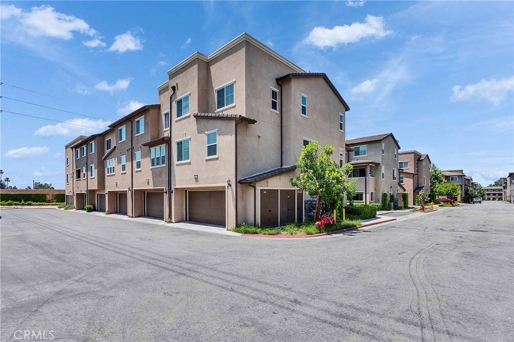 Claremont, CA 91711,962 Newberry LN