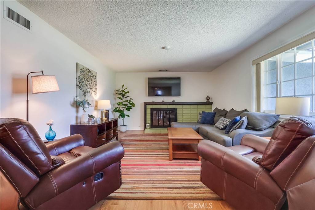 San Dimas, CA 91773,1332 Carew ST