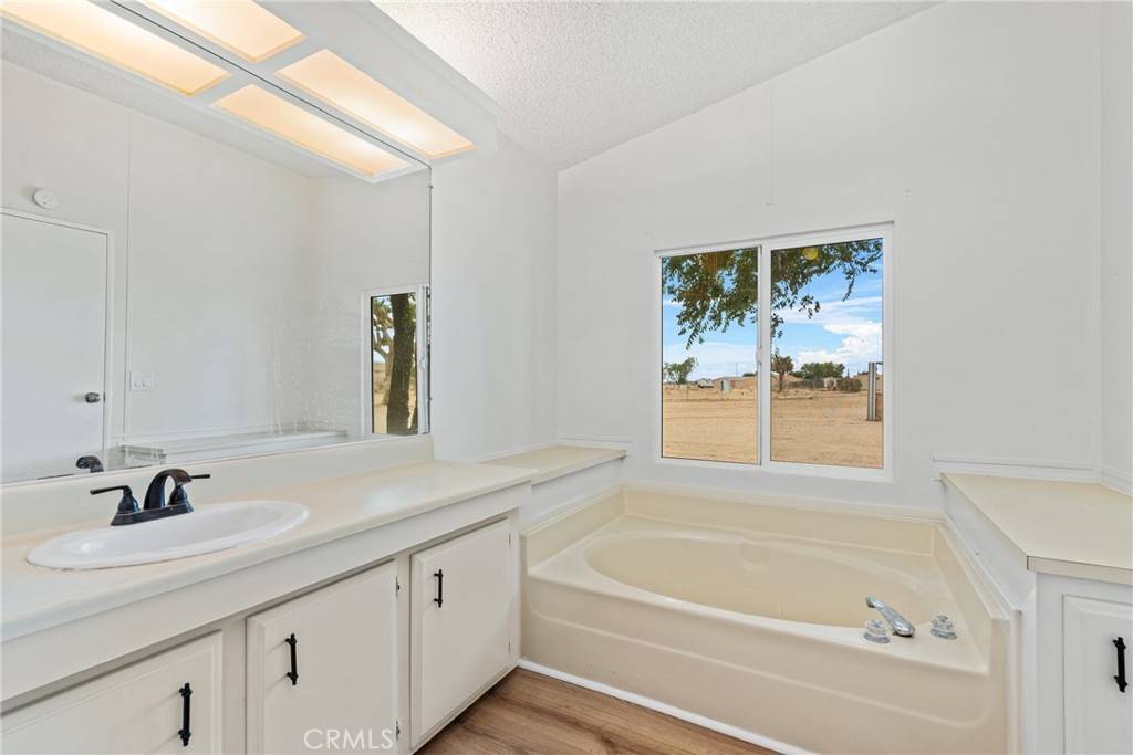 Phelan, CA 92371,13779 Rapture RD