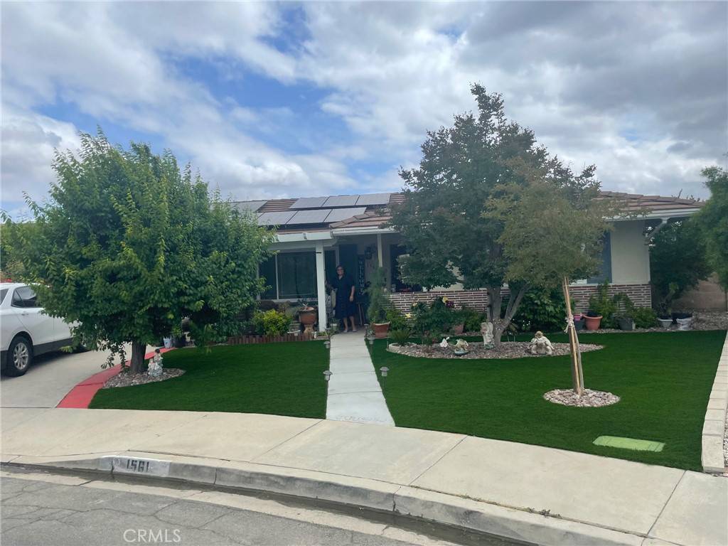 Hemet, CA 92543,1561 Edgewood LN