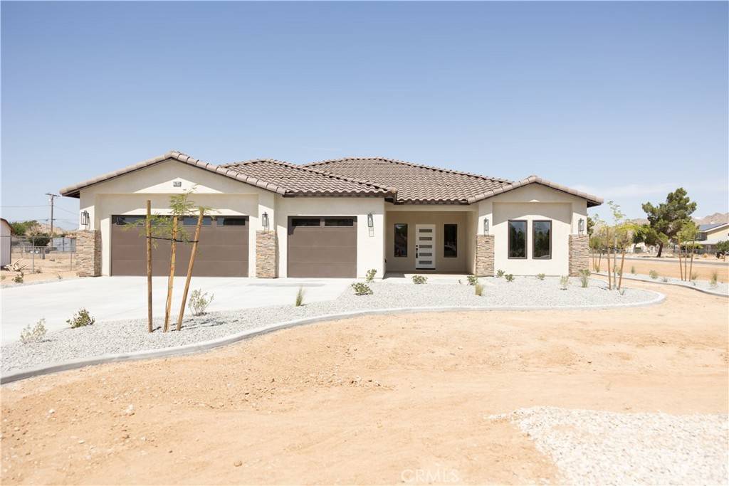 Apple Valley, CA 92307,15640 Cheyenne RD