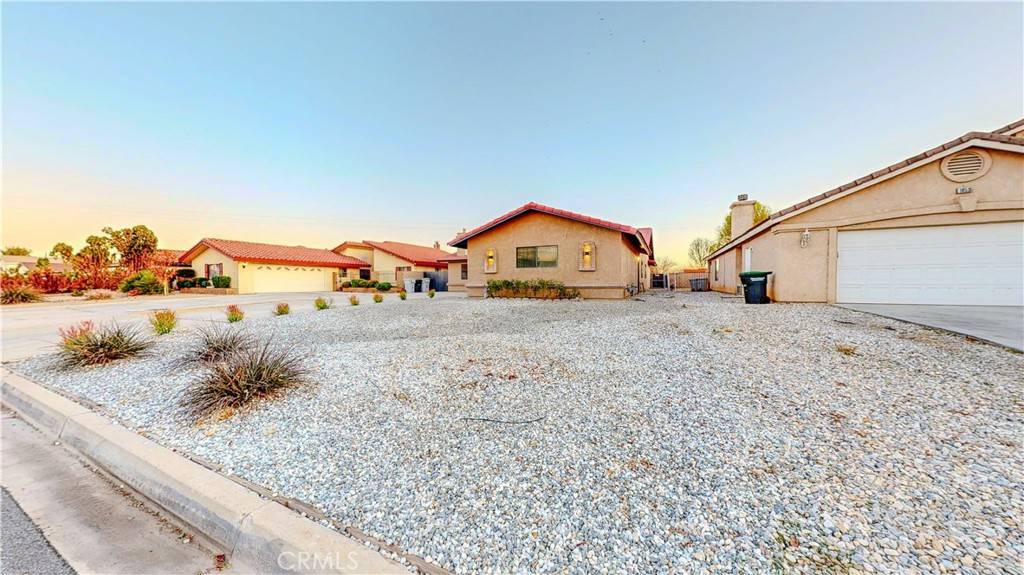 Victorville, CA 92395,18545 Mountain Meadows DR