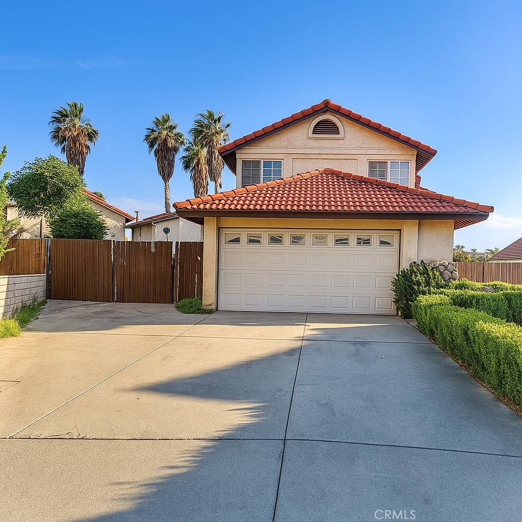 Perris, CA 92571,129 Appletree DR