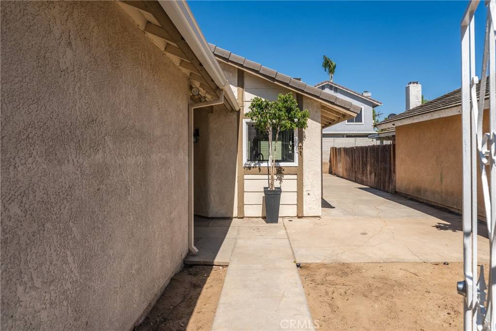 Colton, CA 92324,1290 N Coral Tree RD