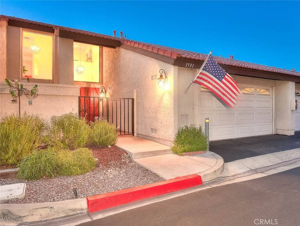 Upland, CA 91786,1531 Corte Caballo #33