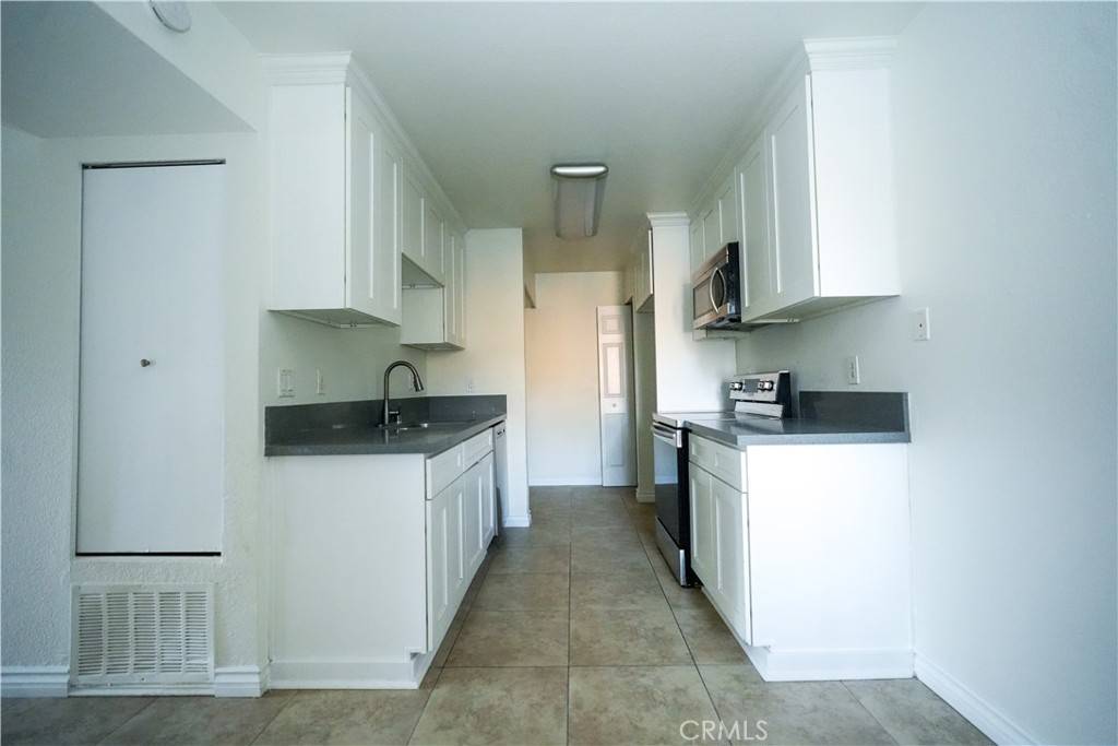 San Bernardino, CA 92407,1265 Kendall DR #811