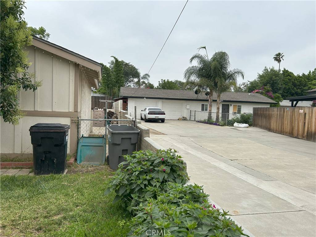 Corona, CA 92882,826 Railroad ST