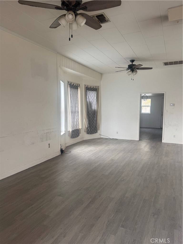 Needles, CA 92363,136 N K ST