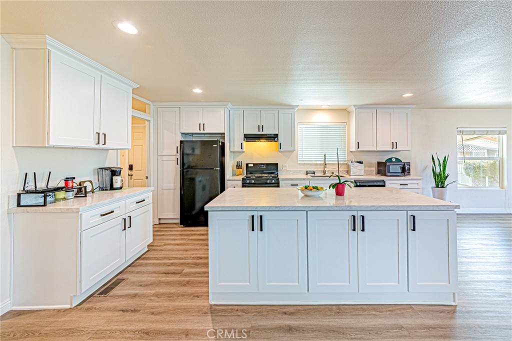 Pomona, CA 91768,3667 Valley BLVD #215