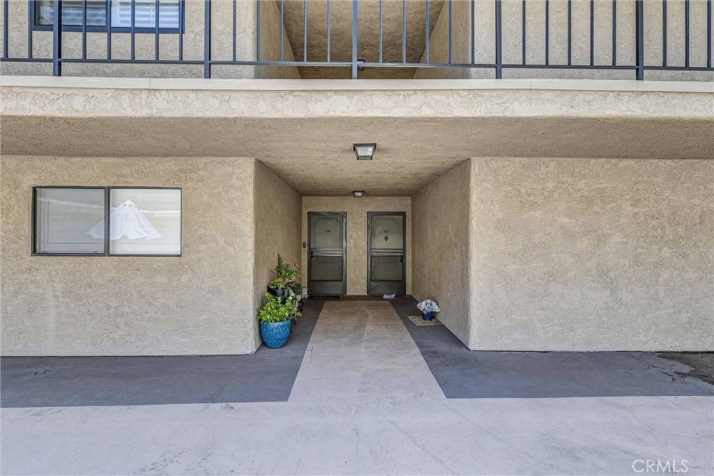 Seal Beach, CA 90740,12400 Montecito RD #208