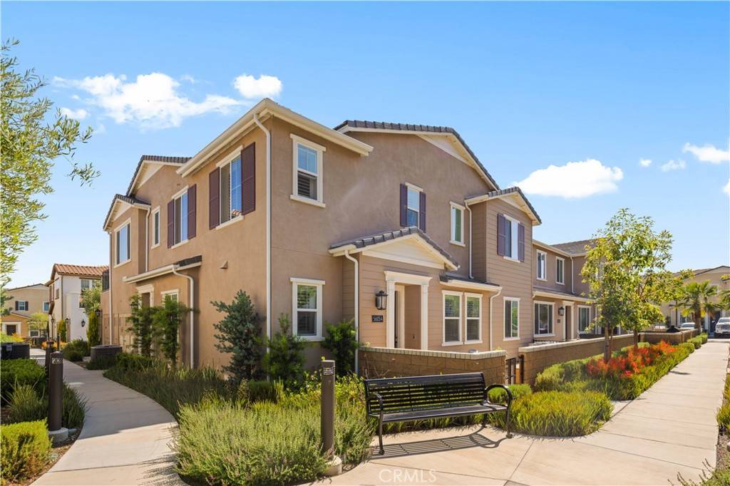 Fontana, CA 92336,5603 Kate WAY #4