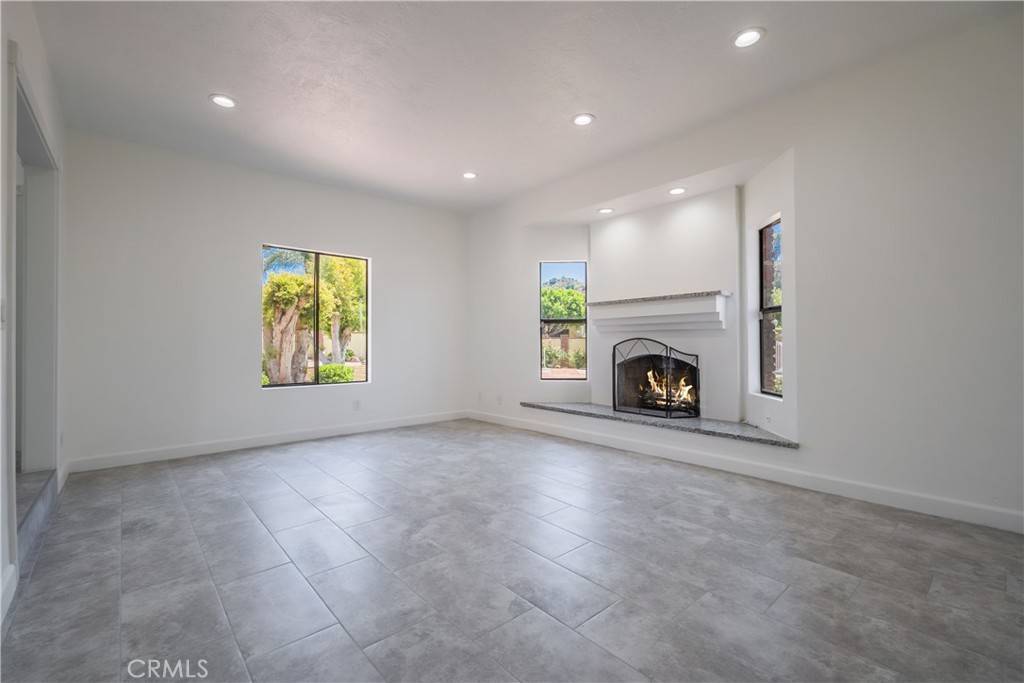 West Covina, CA 91791,3233 E Cameron AVE