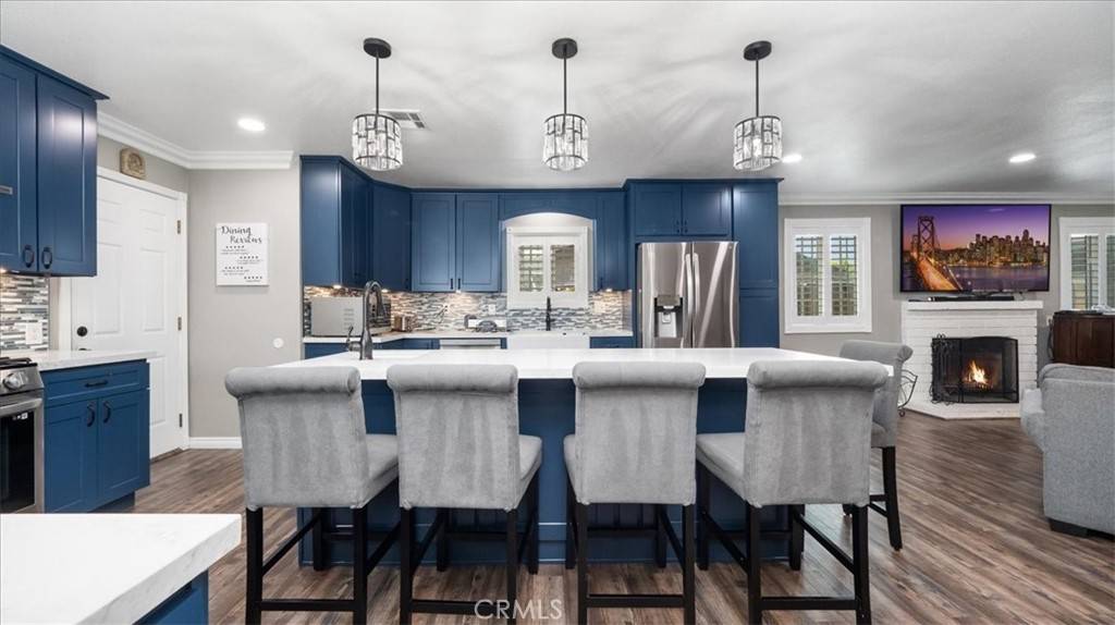 San Dimas, CA 91773,817 N Oceanbluff AVE