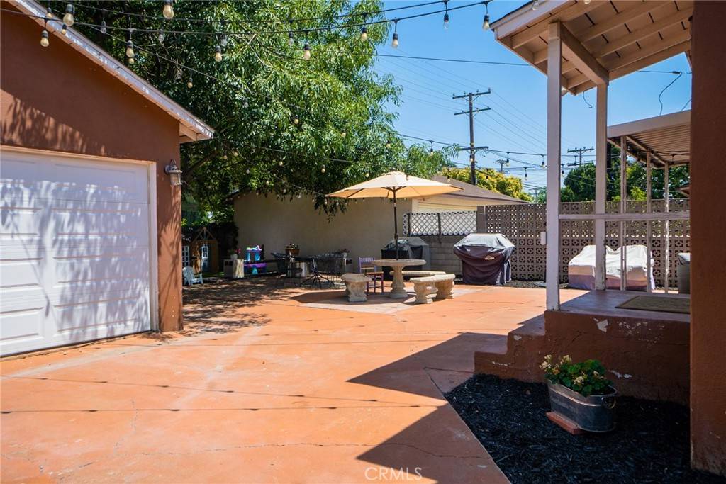 Rialto, CA 92376,321 N Orange AVE