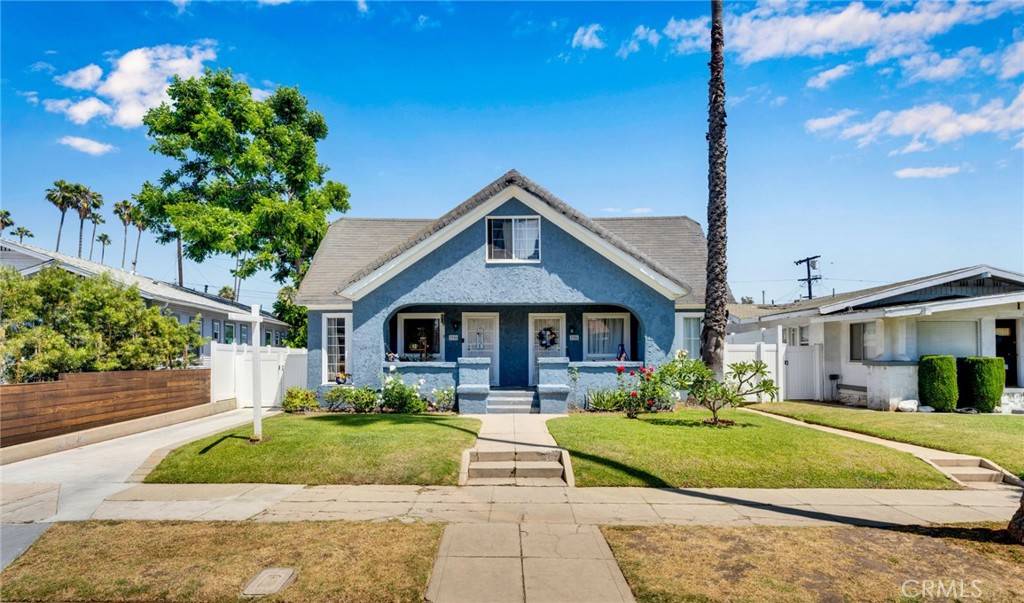 Los Angeles, CA 90016,2304 Hillcrest DR