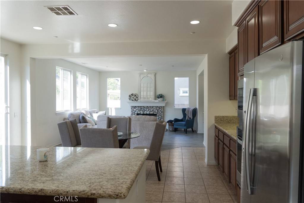 Highland, CA 92346,29020 Davis LN