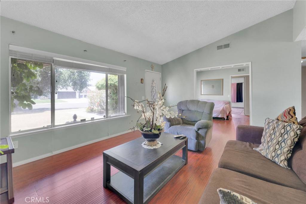 Ontario, CA 91764,1926 E 7th ST