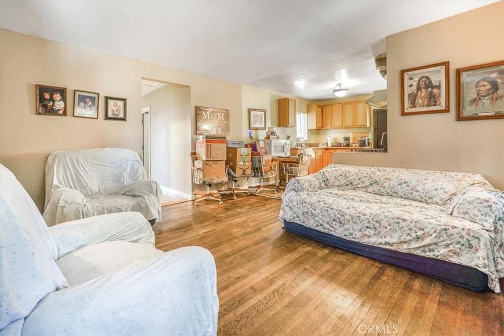 Bellflower, CA 90706,9130 Hargill