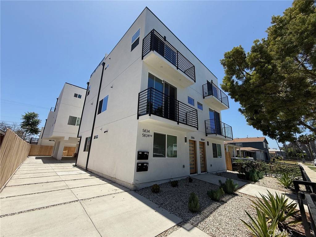 Los Angeles, CA 90034,5836 Ernest AVE