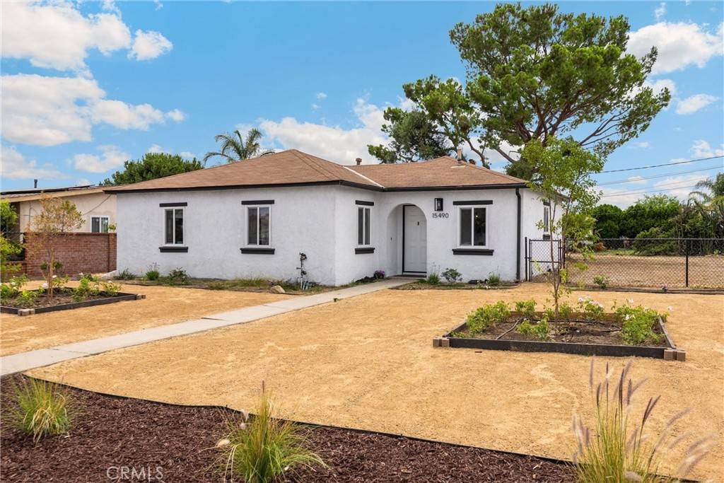 Fontana, CA 92335,15490 Pine AVE