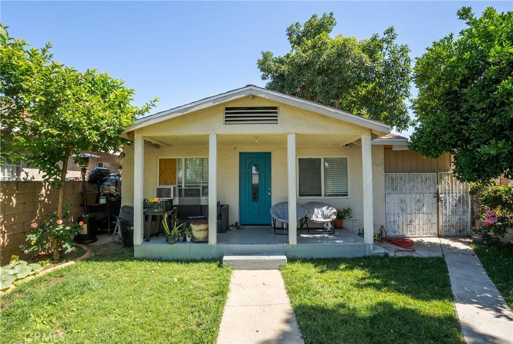 Pomona, CA 91766,215 E 11th ST