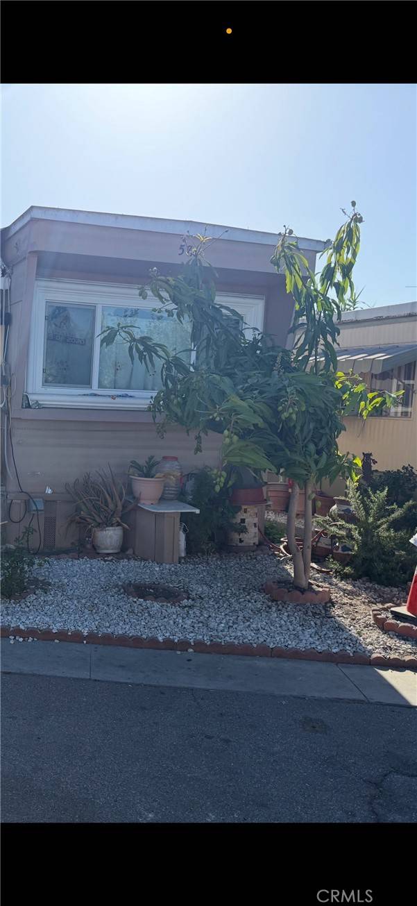 Bell, CA 90201,5162 E Florence Avenue Spc. #58