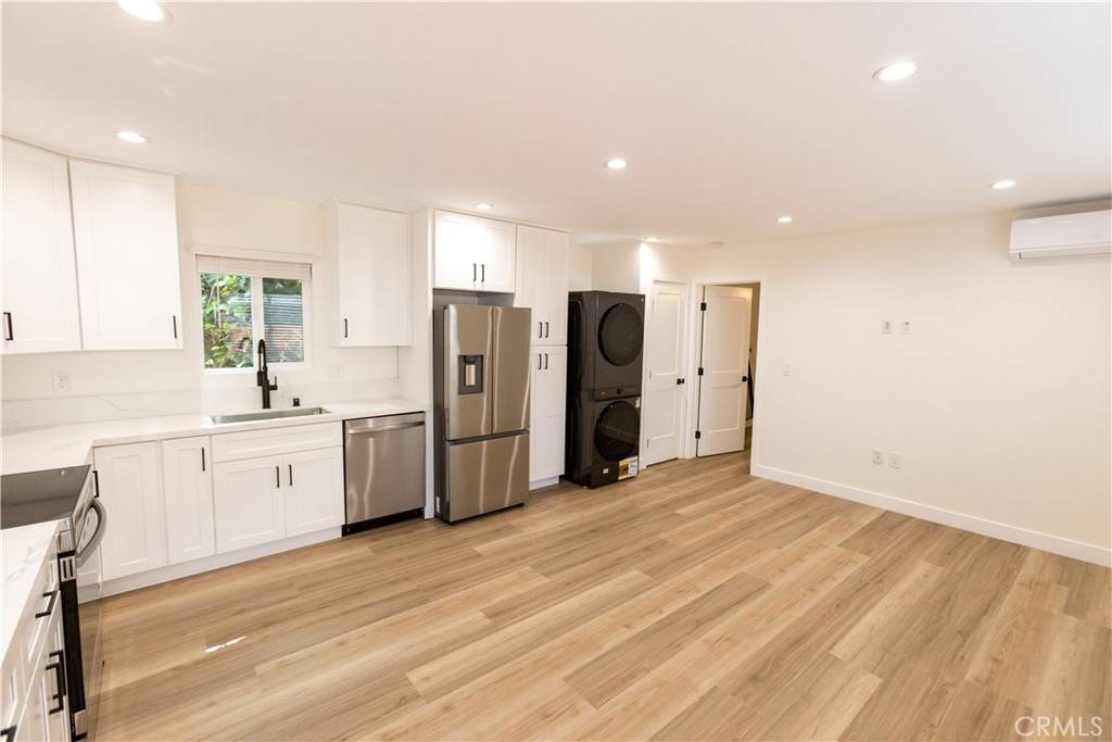 Glendora, CA 91740,638 W Glen Lyn DR #B