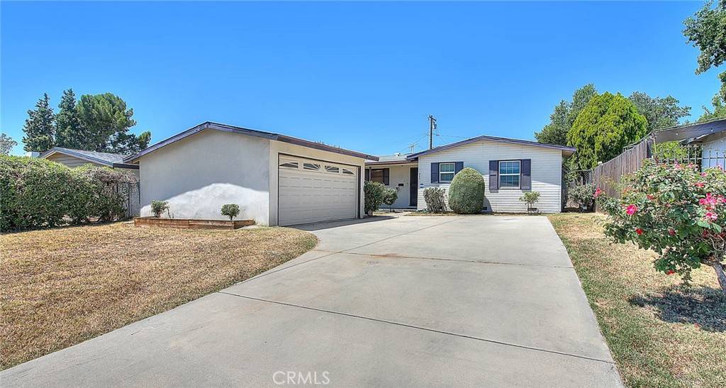 Glendora, CA 91741,833 W Orangepath ST