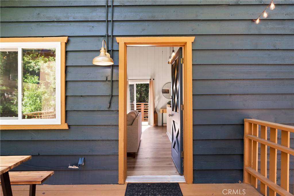 Lake Arrowhead, CA 92352,698 W Victoria CT