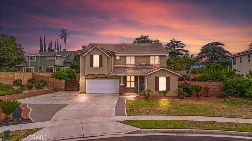 Redlands, CA 92374,325 Deodar ST