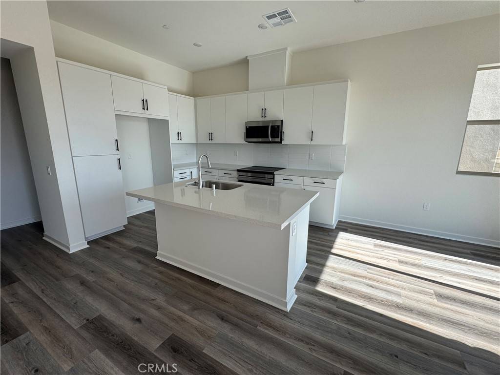 Ontario, CA 91751,3263 South Agate Paseo