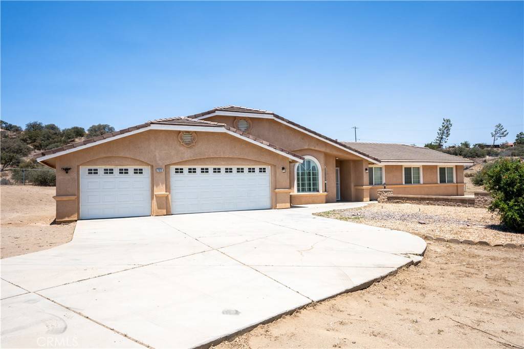 Oak Hills, CA 92344,7122 Aster Road