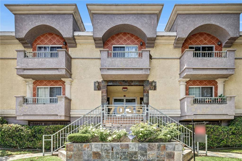 Van Nuys, CA 91406,7035 Woodley AVE #113