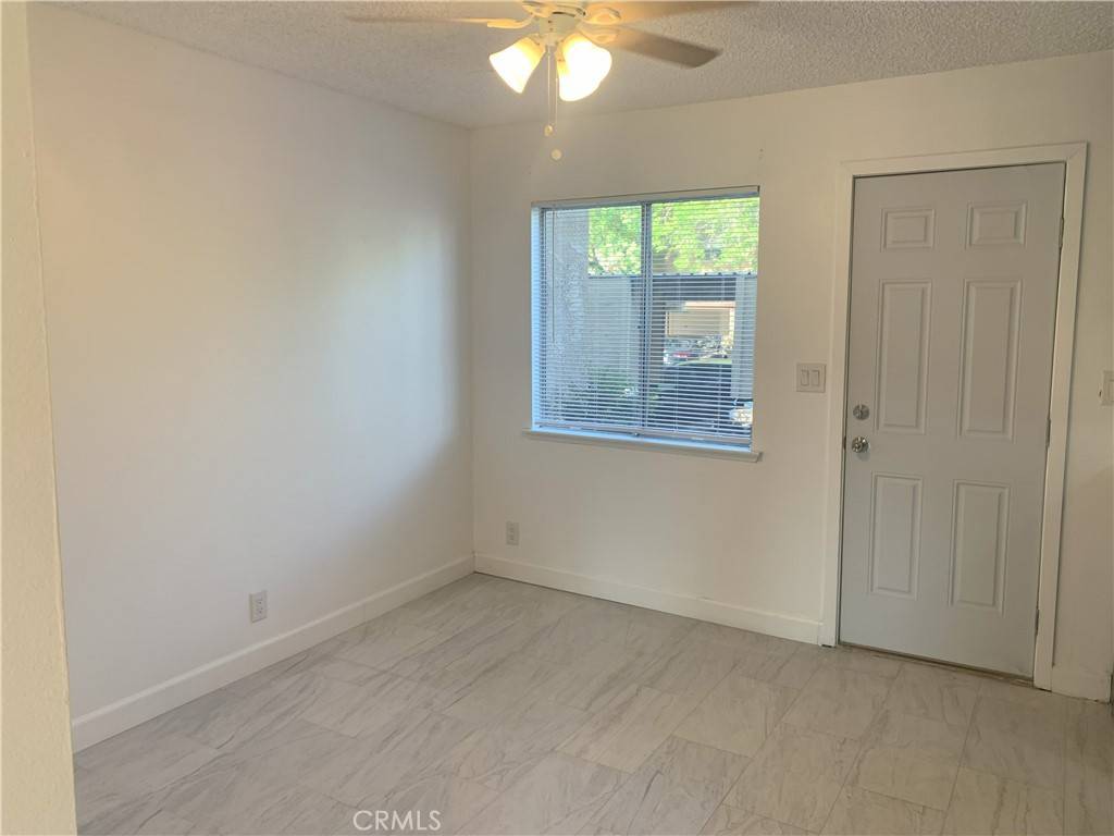 Victorville, CA 92395,14299 La Paz DR #6