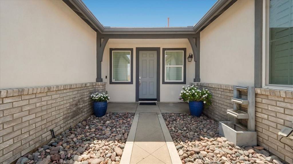 Fontana, CA 92336,5120 Armendarez LN