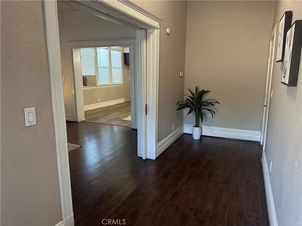 San Bernardino, CA 92407,1035 W Hill DR