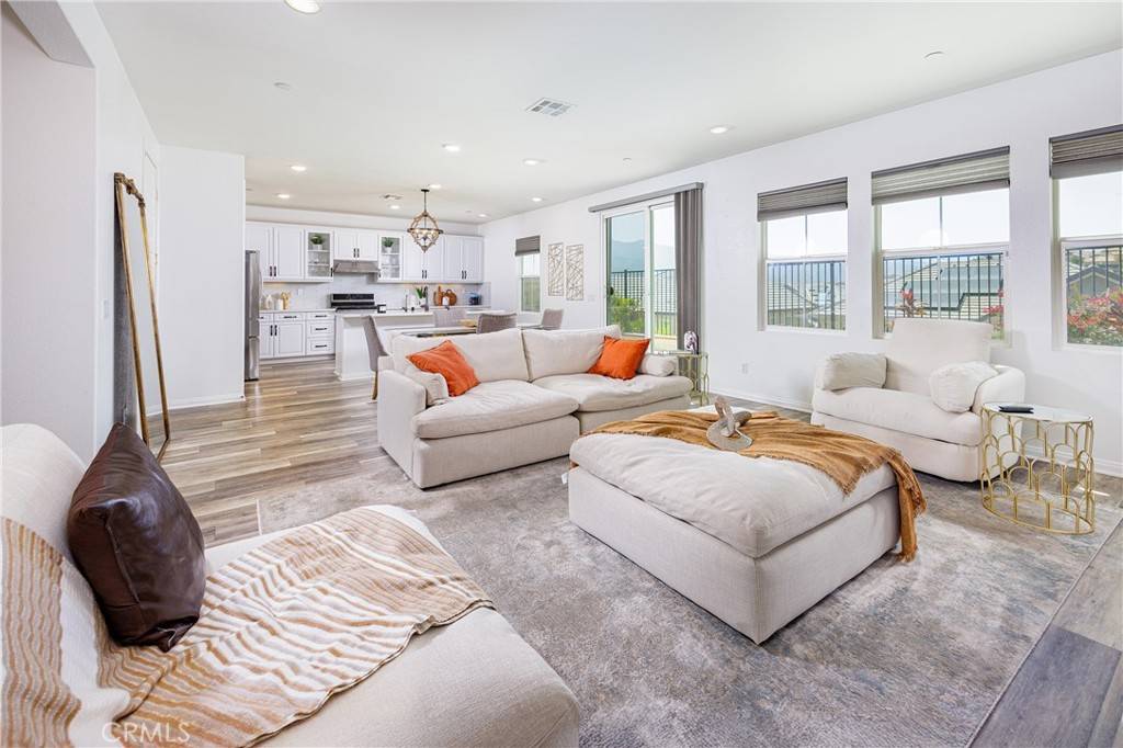Corona, CA 92883,24717 Rockston Dr