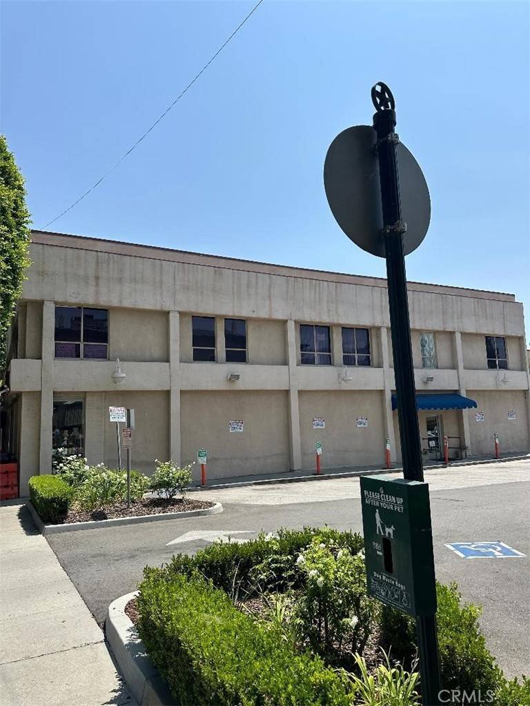 Glendora, CA 91741,157 N Glendora AVE