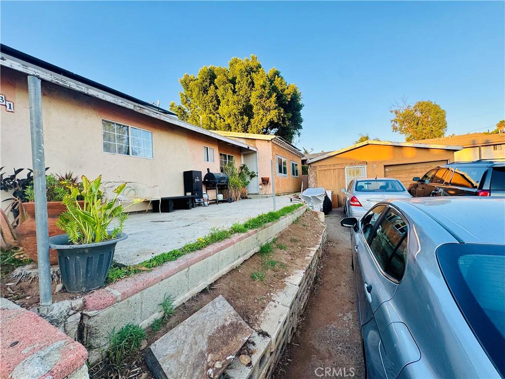 Fallbrook, CA 92028,831 N Orange AVE