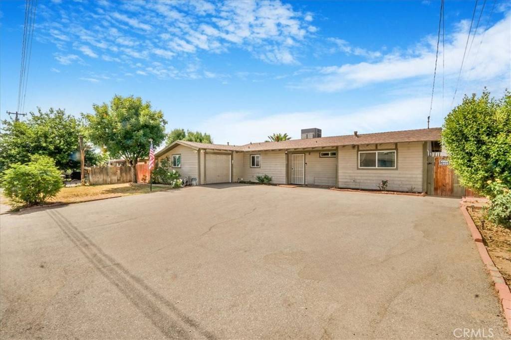 Yucaipa, CA 92399,33962 Clark LN