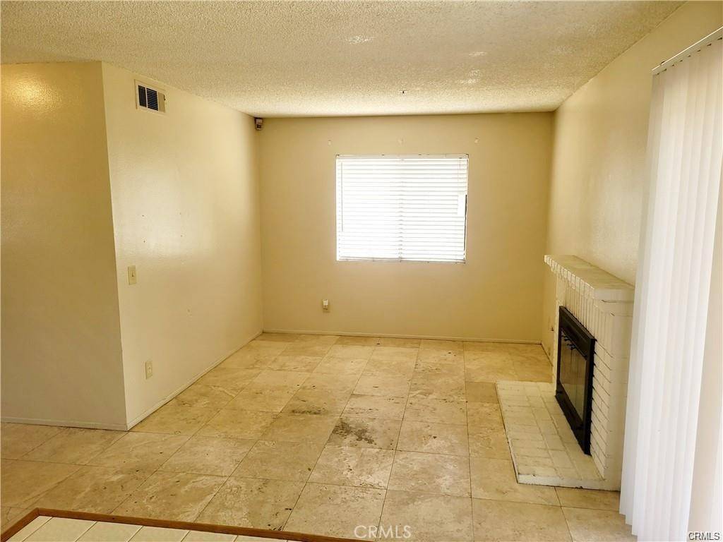 Rialto, CA 92376,211 E Montrose ST