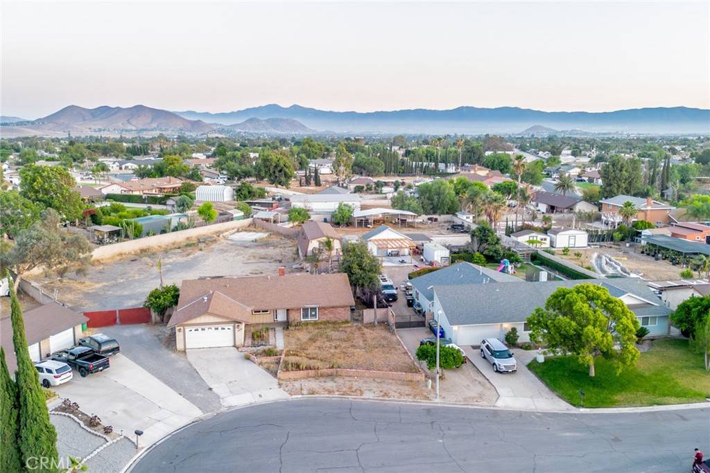 Jurupa Valley, CA 91752,11220 Puente WAY