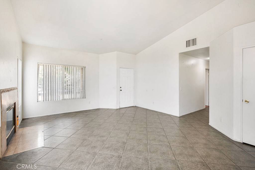Fontana, CA 92335,16205 Seville AVE