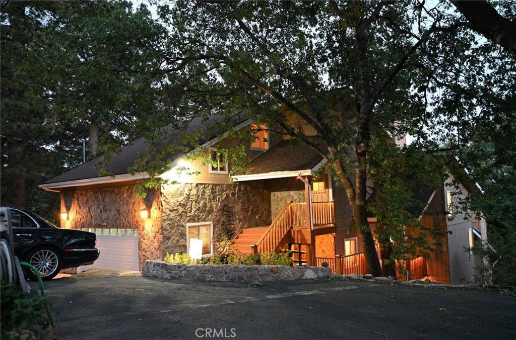Running Springs, CA 92382,2461 Spring Oak DR
