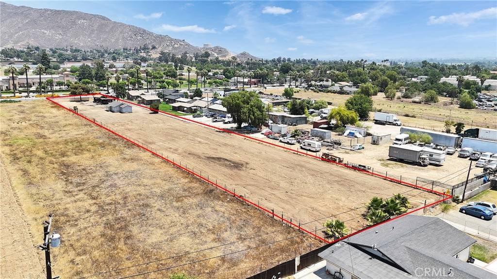 Jurupa Valley, CA 92509,6014 Mission BLVD