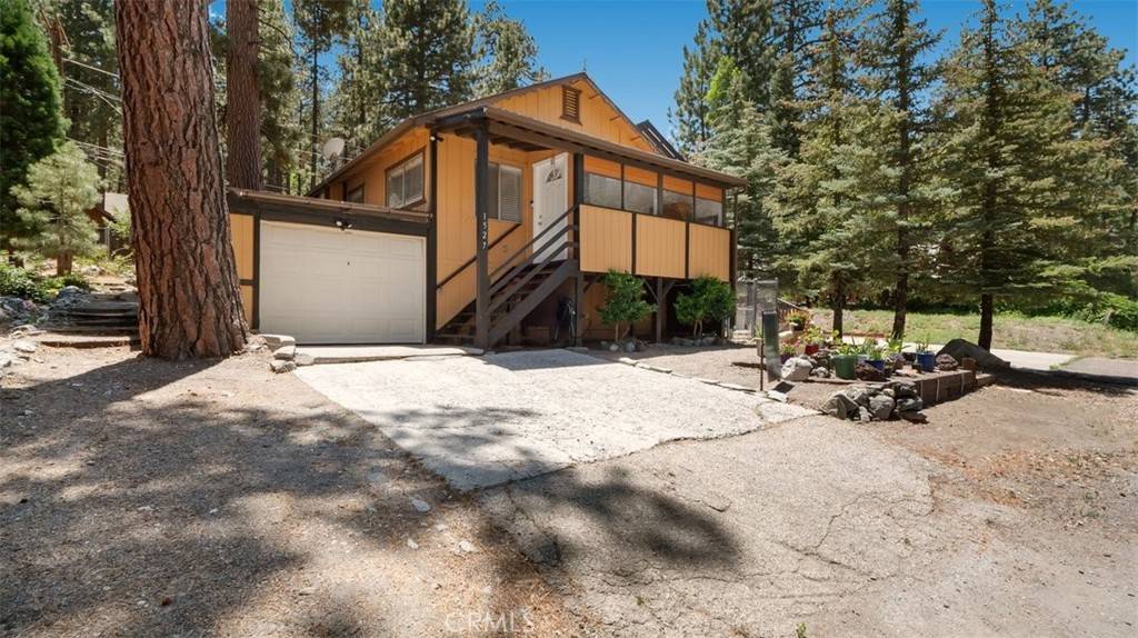 Wrightwood, CA 92397,1527 Betty ST