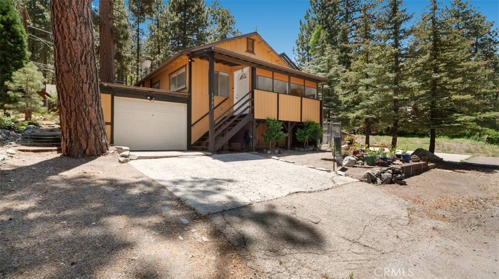Wrightwood, CA 92397,1527 Betty ST