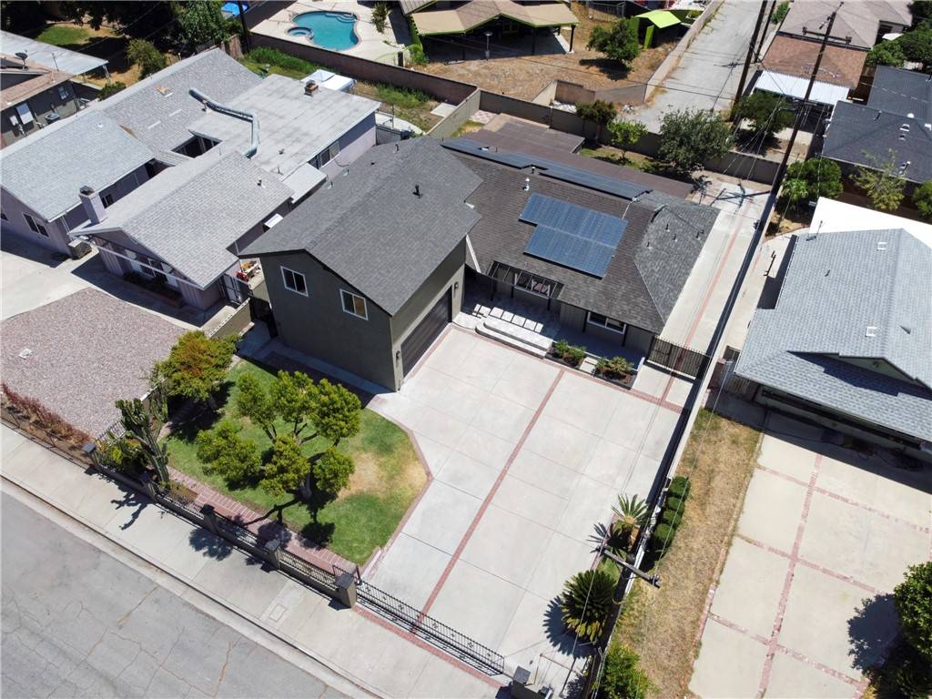 Pomona, CA 91767,930 Barbara LN